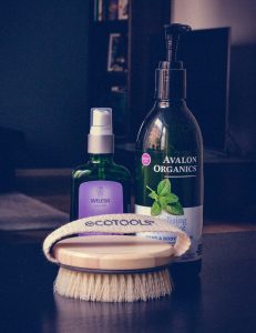 Benefits of Dry Brushing | http://BananaBloom.com
