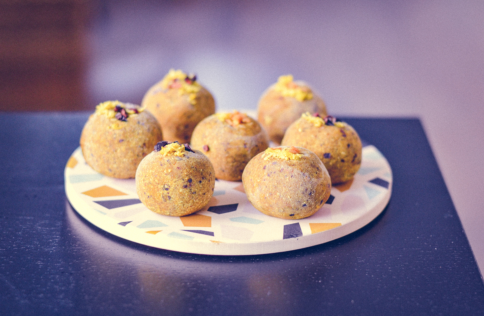 Golden Mylk Bliss Balls | http://BananaBloom.com