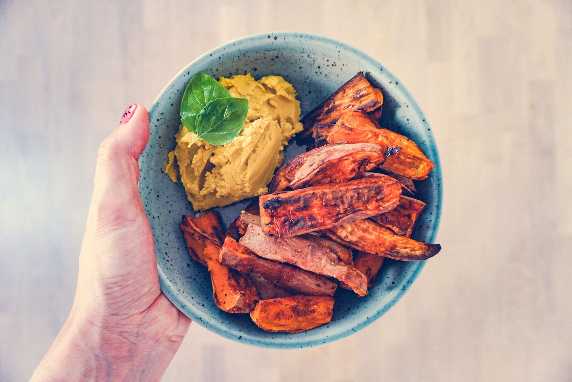 Sweet Potato Fries with Turmeric Guacamole | http://BananaBloom.com